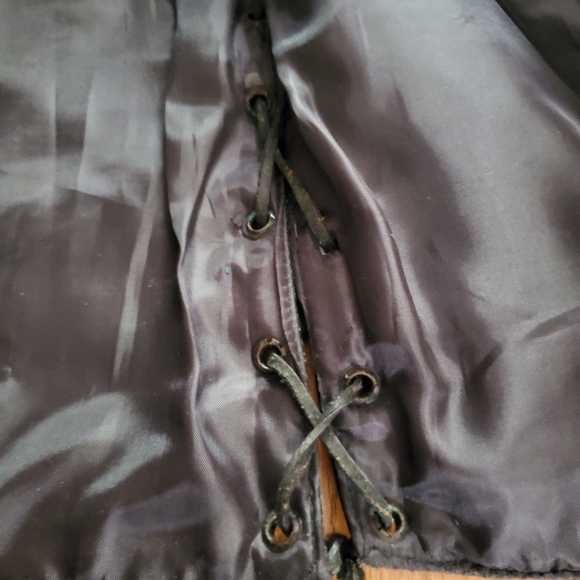 Leather Motorcycle Biker Vest - Picture 6 of 14